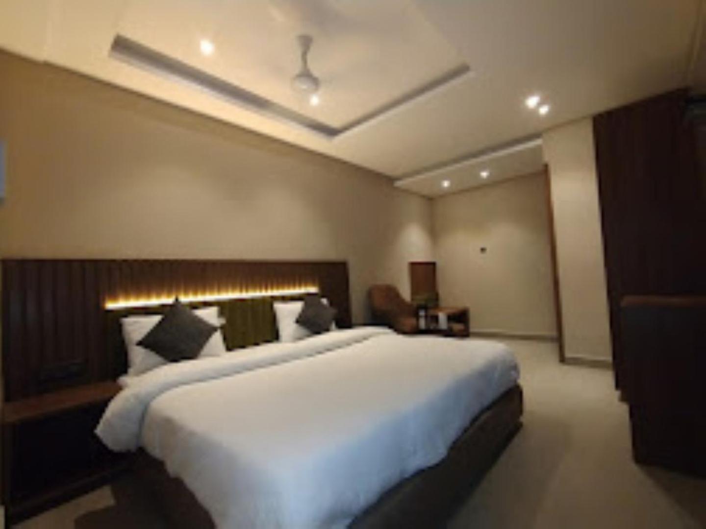 The Gagan Plaza Hotel كانبور المظهر الخارجي الصورة
